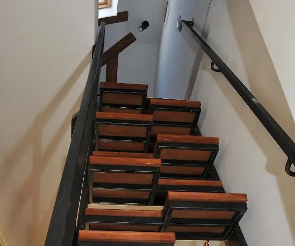 Dominique Meteora House