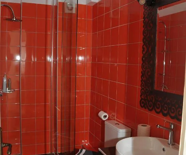 Dominique Meteora House