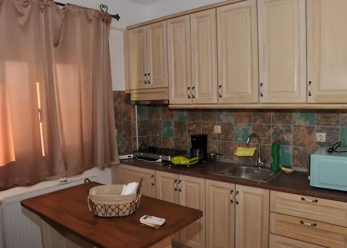 Dominique Meteora House