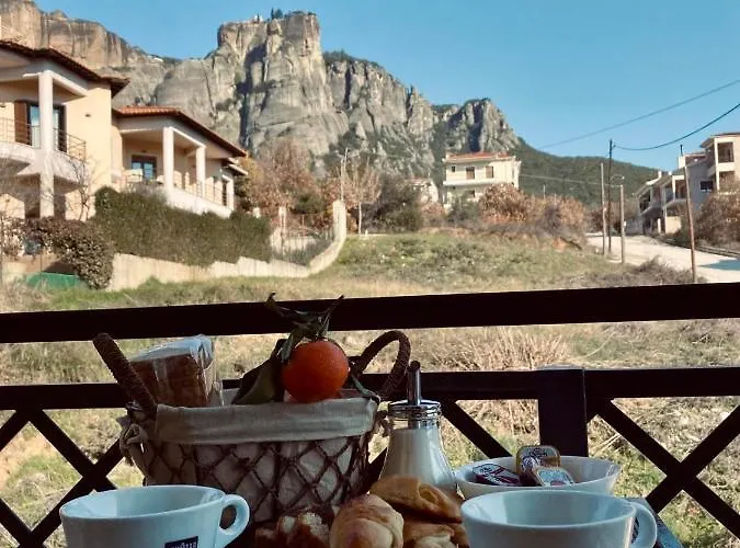 شقة Dominique Meteora House كالامباكا